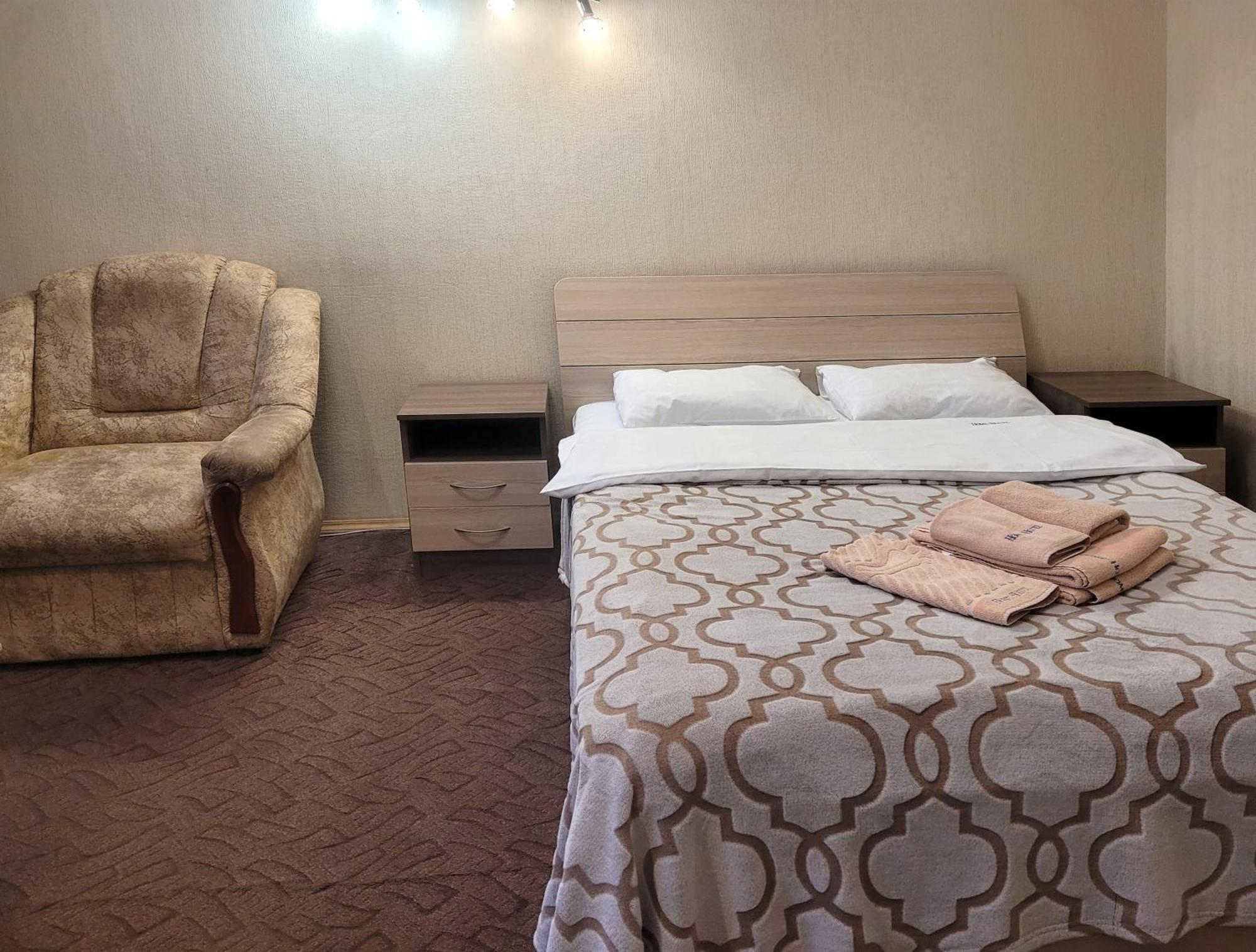 Home Hotel Apartments On Kontraktova Ploshcha Kiev Extérieur photo