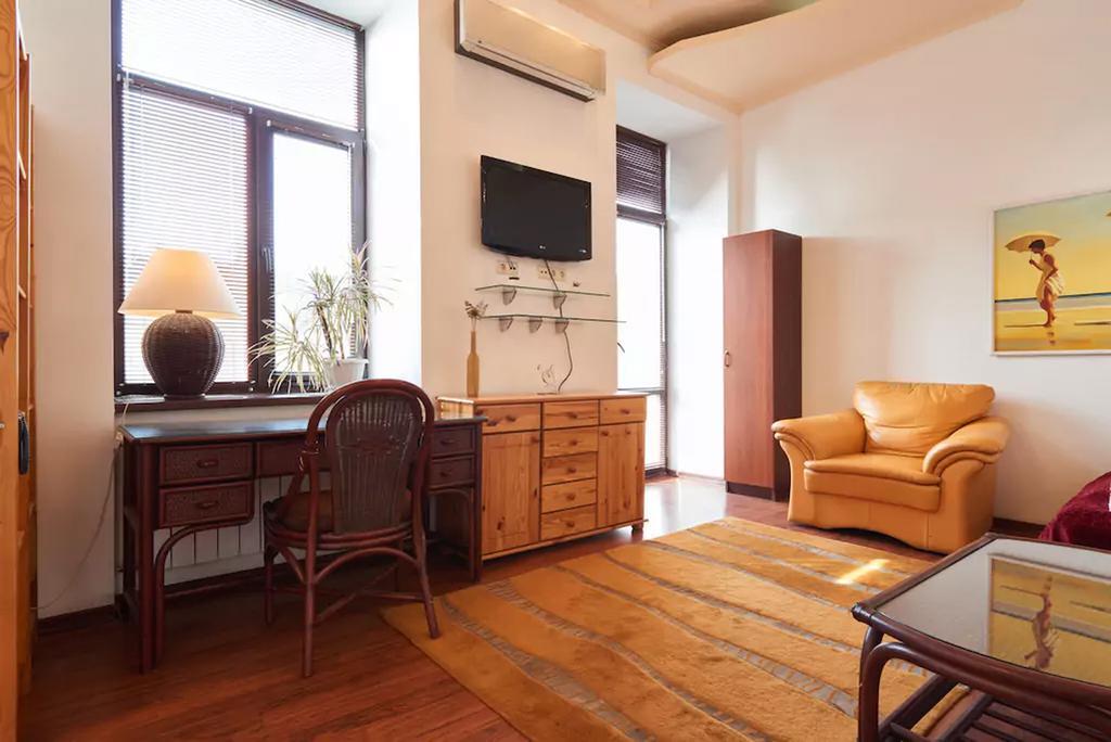 Home Hotel Apartments On Kontraktova Ploshcha Kiev Extérieur photo